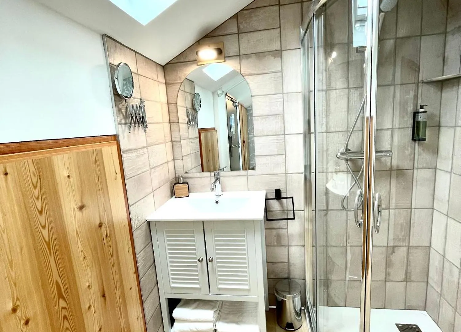 Hôtel Le Bel Air Saint-André-les-Alpes 2*,